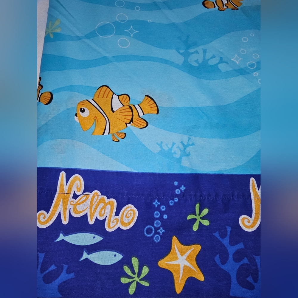 Disney Finding Nemo Vintage VTG Flat Sheet Twin - Picture 3 of 8